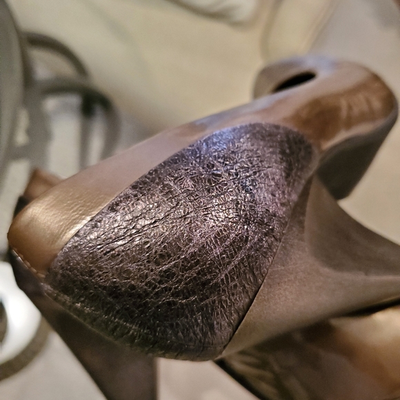 Patent Heels - Picture 3 of 7